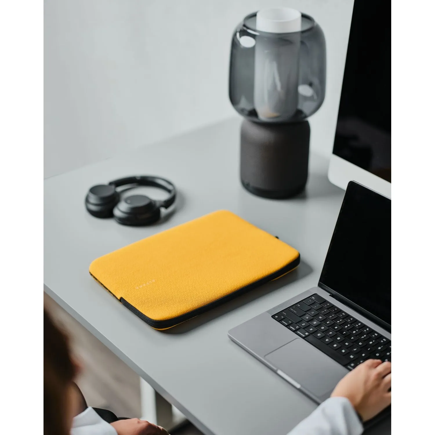 ALPAKA Slim Laptop Sleeve 16"