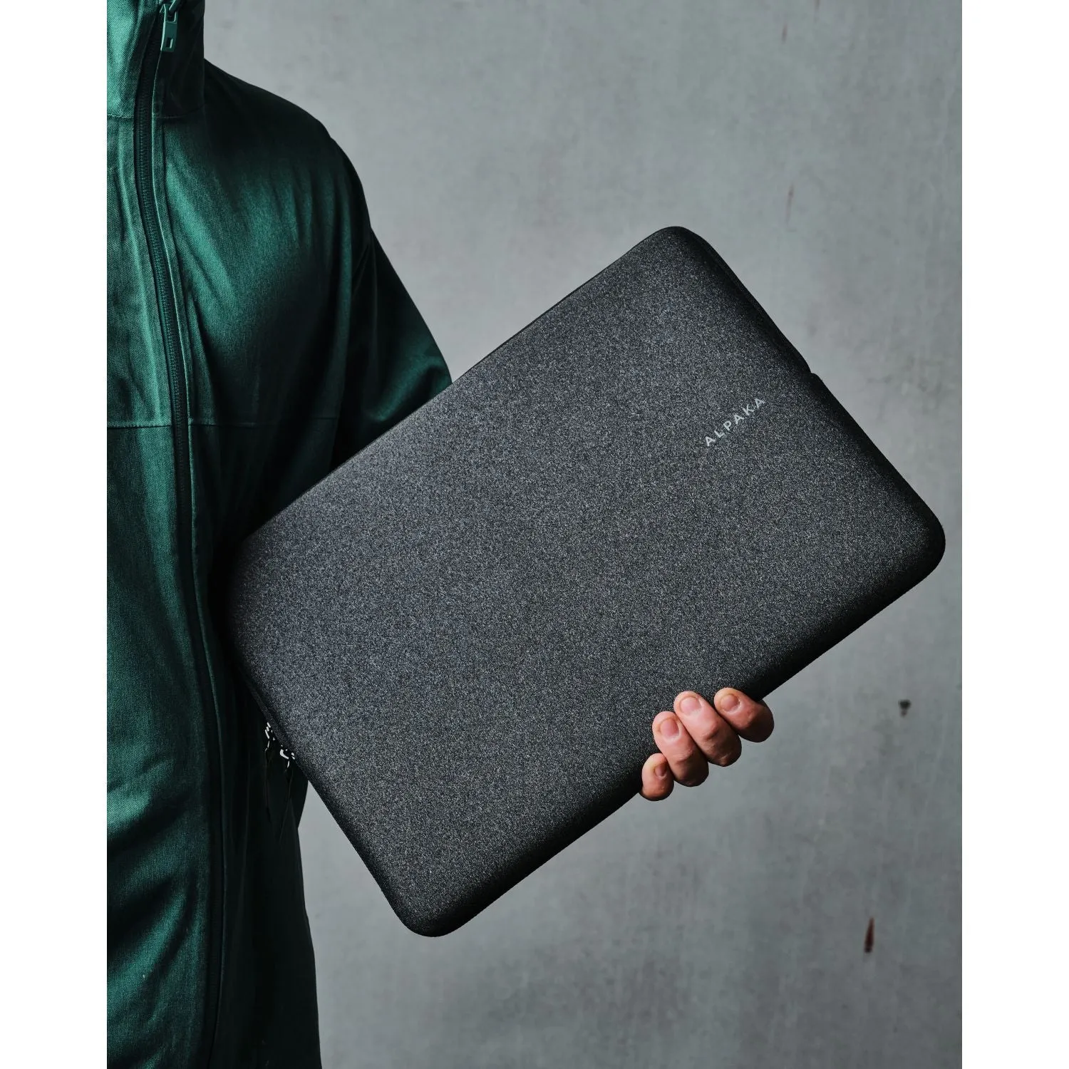 ALPAKA Slim Laptop Sleeve 16"