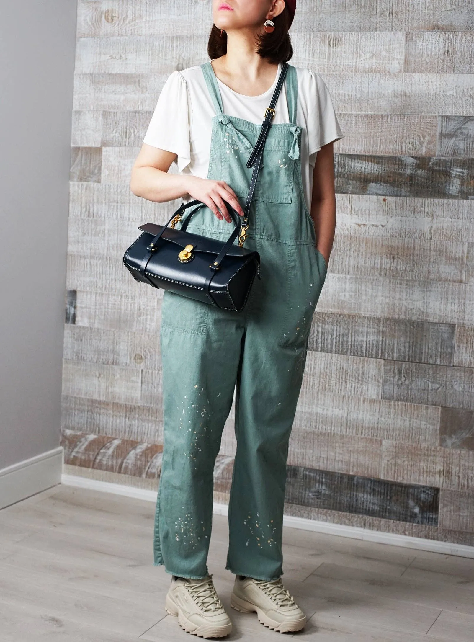 Vive Classic Baguette Satchel Apricot